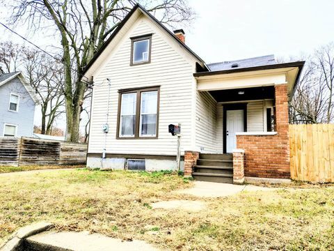 Photo of 717 Vernon Avenue, Beloit, WI 53511 (MLS # 2013467)